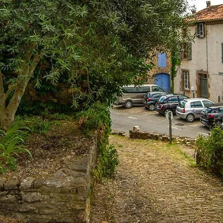 Rue Du Barri *