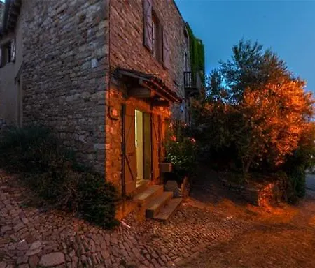 Rue Du Barri